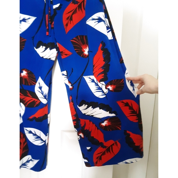 NWT Express Blue Print Strapless Culotte Jumpsuit - Picture 6 of 8